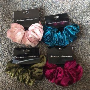 Set of 4 Fashion Accessories Hair Scrunchies New